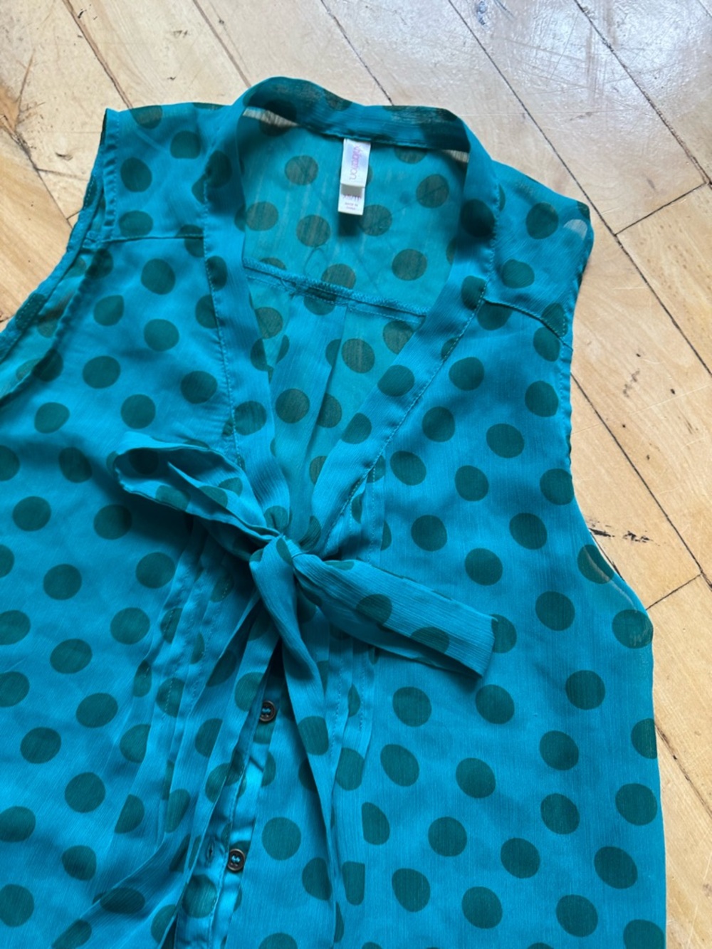 Xhilaration Teal Polka Dot Tie-Neck Camisole - Picture 4 of 7